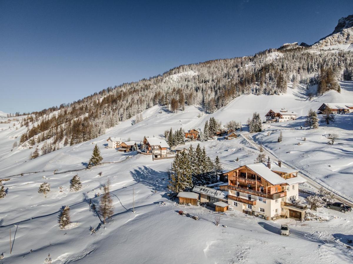 Garni Baita San Cassiano  Esterno foto